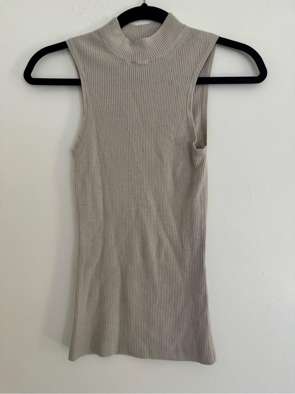 NAADAM Ribbed Sleeveless Mock Neck Tank Light Beige.Size M